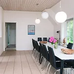 펜션 Luxury Retreat By The Sea *