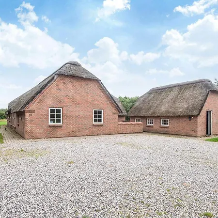 Luxury Retreat By The Sea - By Traum *